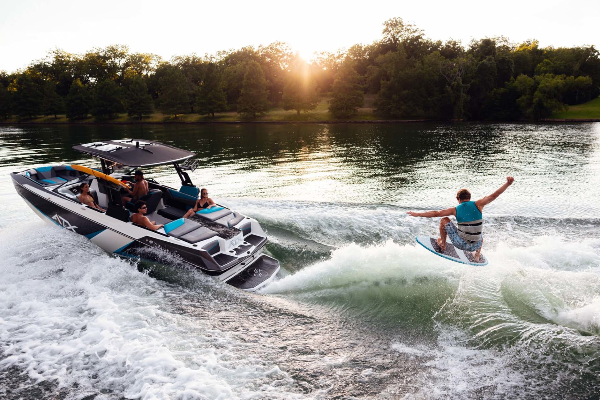 Bateau ATX 2026 Annecy