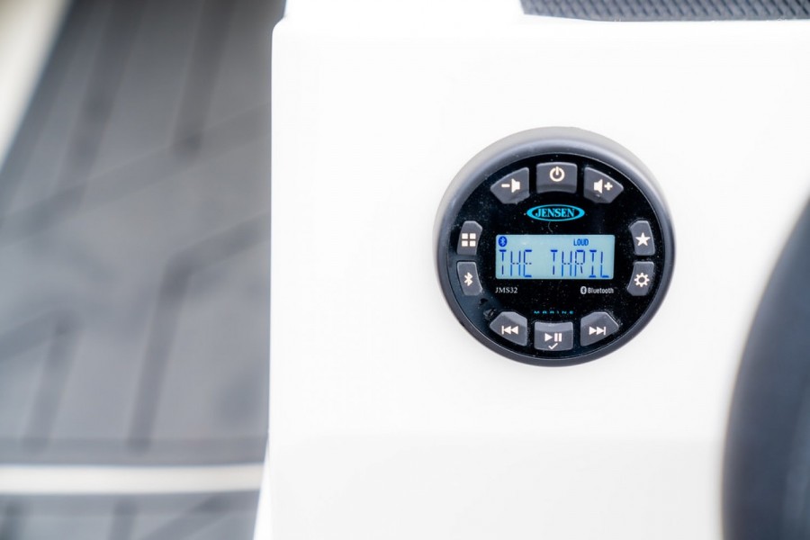 BAYLINER ELEMENT M17 - 8