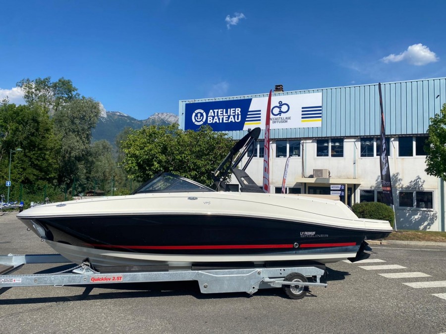 Bayliner VR5