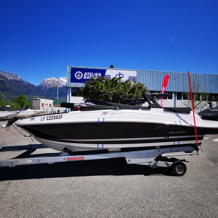 Bayliner VR5