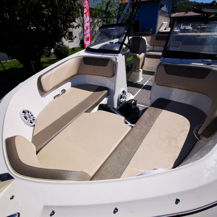 BAYLINER VR5 - 9