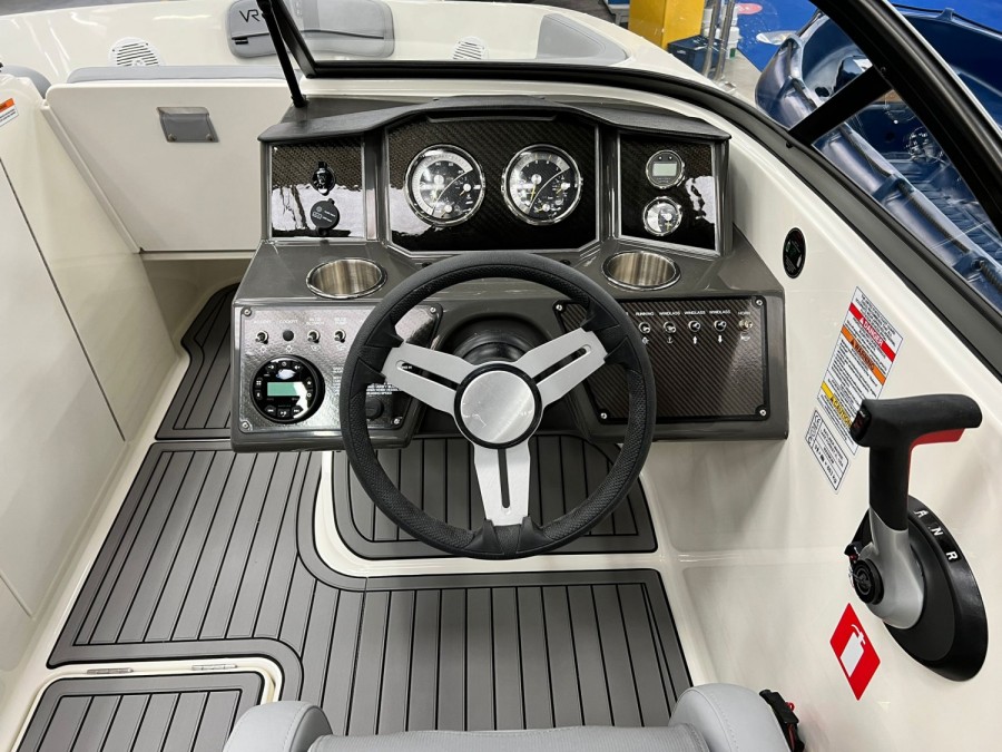 BAYLINER VR6 - 9