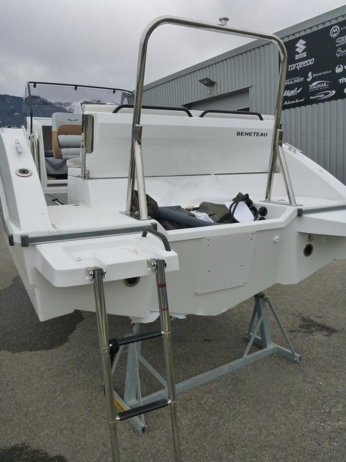 BENETEAU FLYER 7 SUNDECK - 4