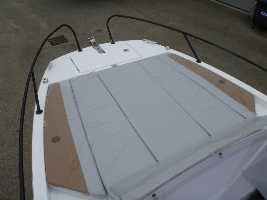 BENETEAU FLYER 7 SUNDECK - 12