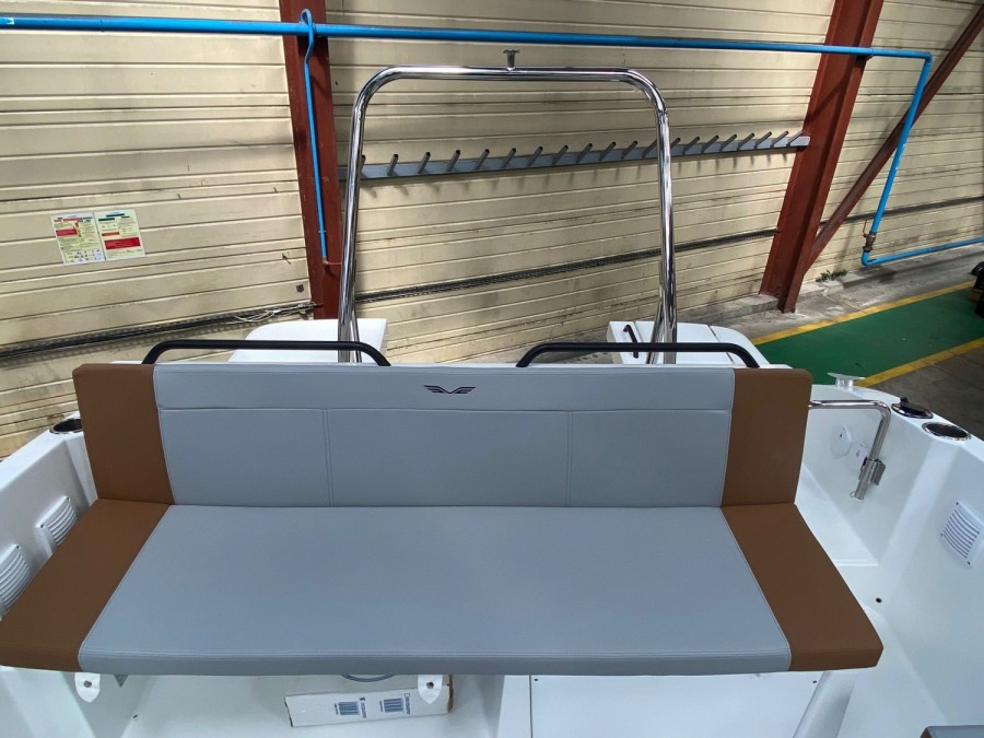 BENETEAU FLYER 8 SUNDECK - 3