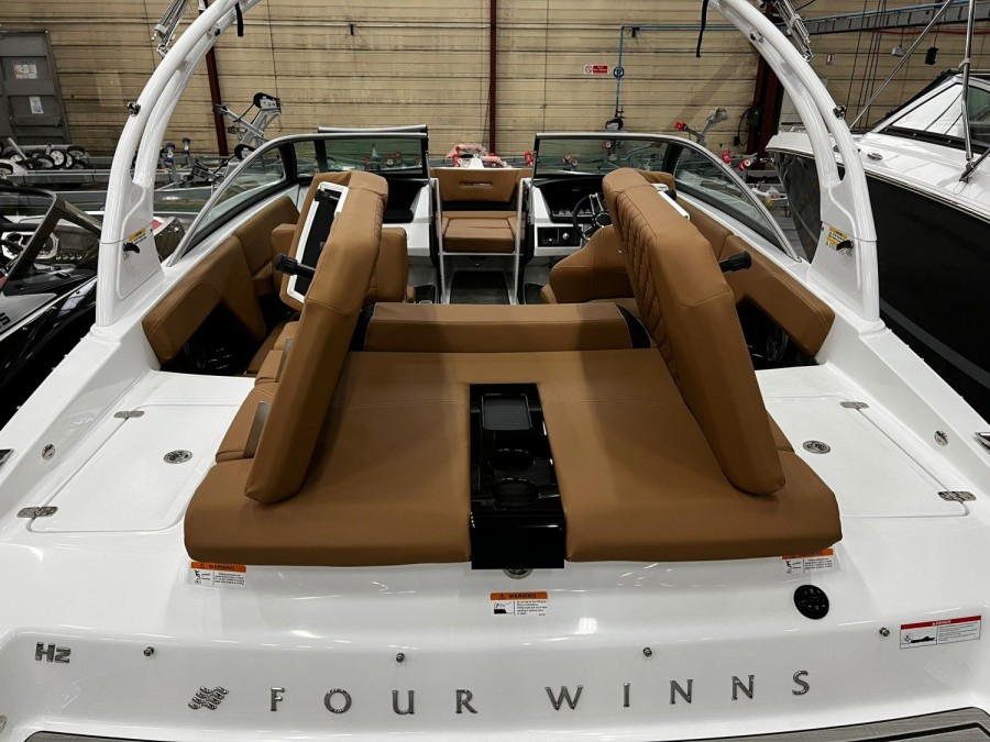 FOUR WINNS H 2 - 8