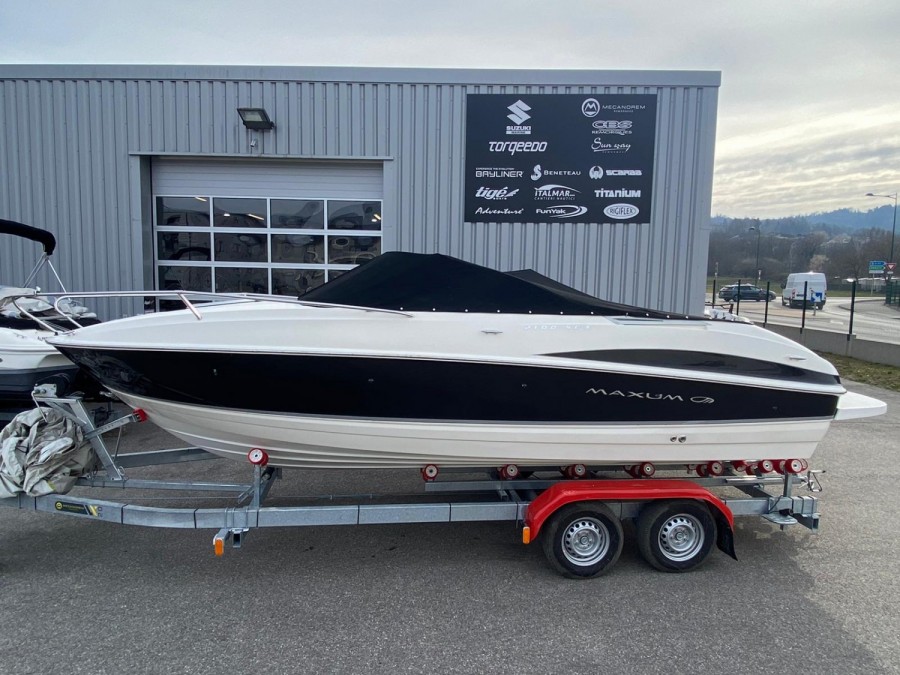 Maxum 2100 SC3