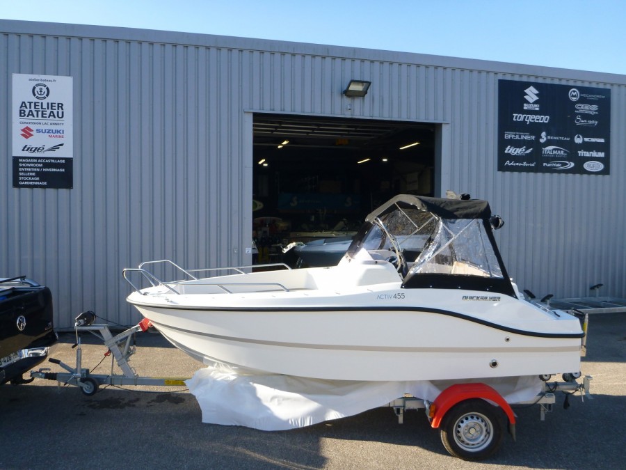 Quicksilver Activ 455 Open