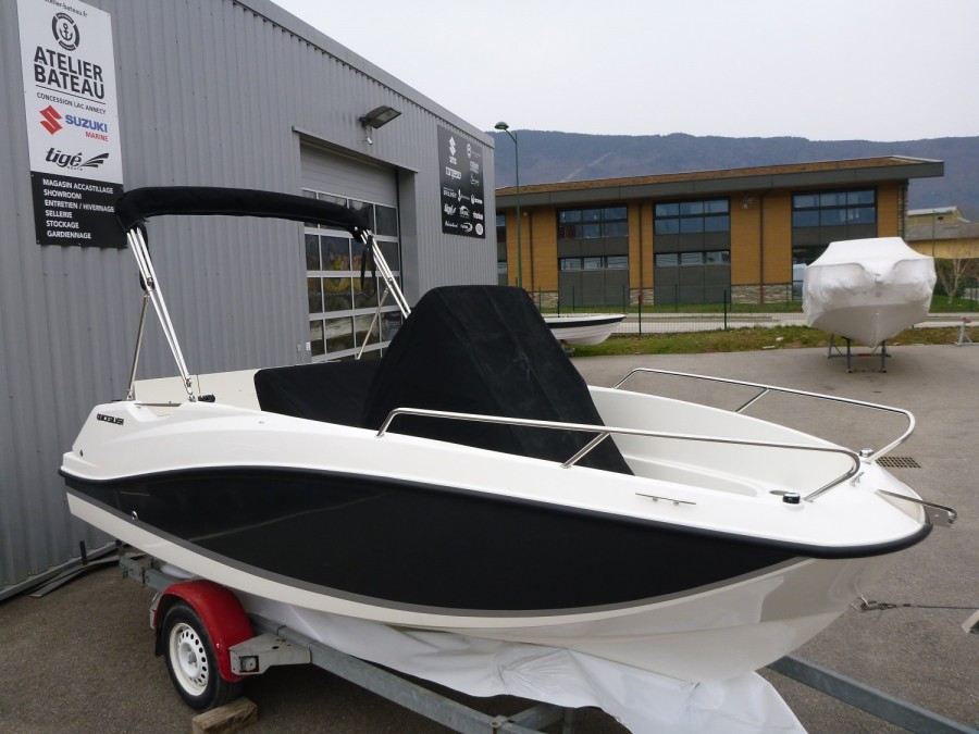 Quicksilver Activ 505 Open