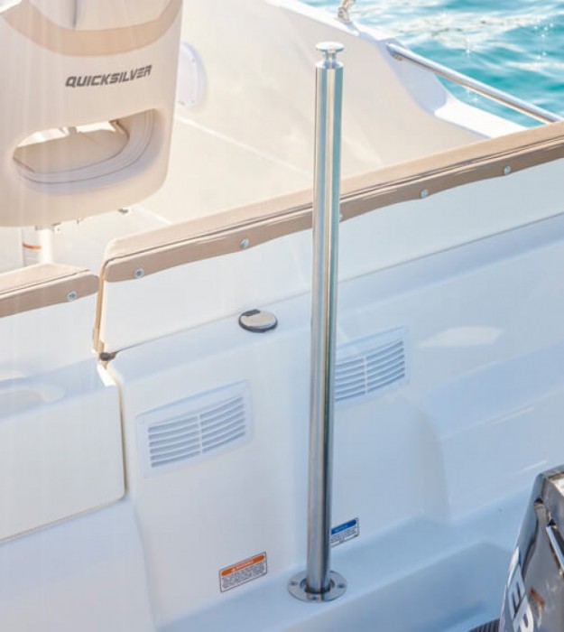 QUICKSILVER ACTIV 605 OPEN - 11