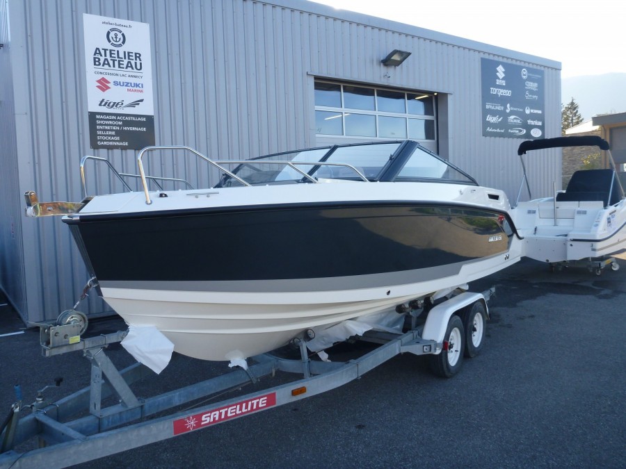 QUICKSILVER ACTIV 675 BOWRIDER - 2