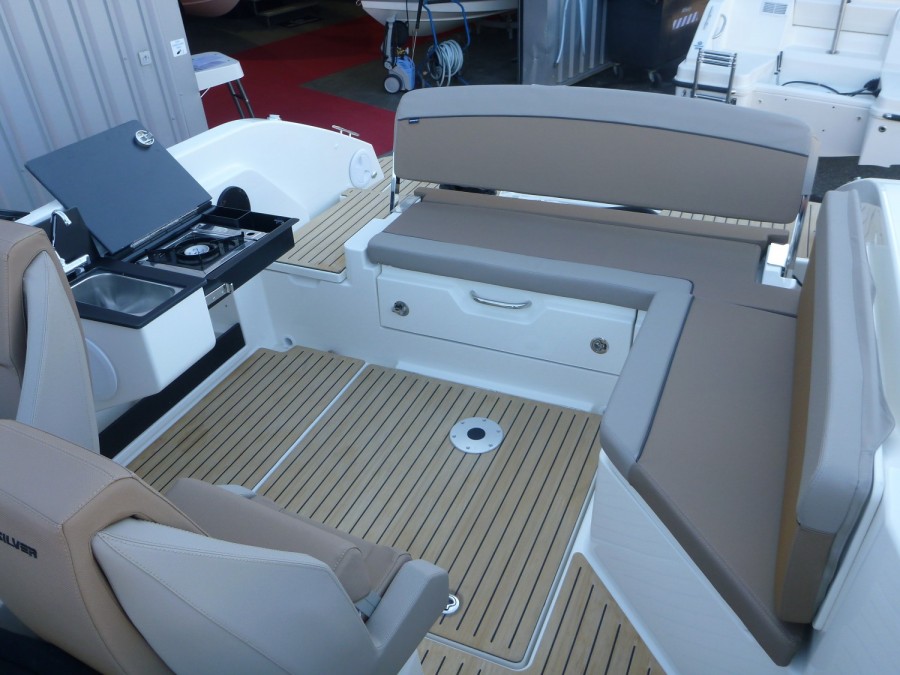 QUICKSILVER ACTIV 675 BOWRIDER - 5