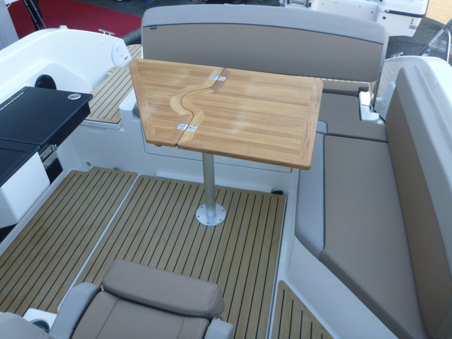 QUICKSILVER ACTIV 675 BOWRIDER - 8