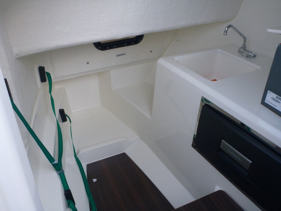 QUICKSILVER ACTIV 675 BOWRIDER - 11