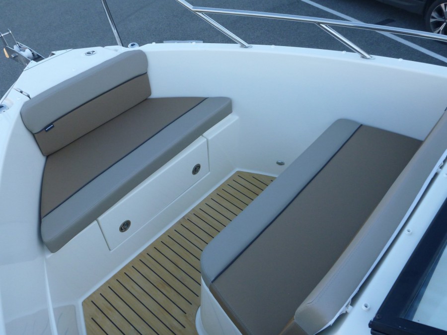 QUICKSILVER ACTIV 675 BOWRIDER - 13