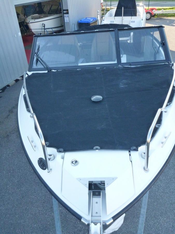 QUICKSILVER ACTIV 675 BOWRIDER - 18